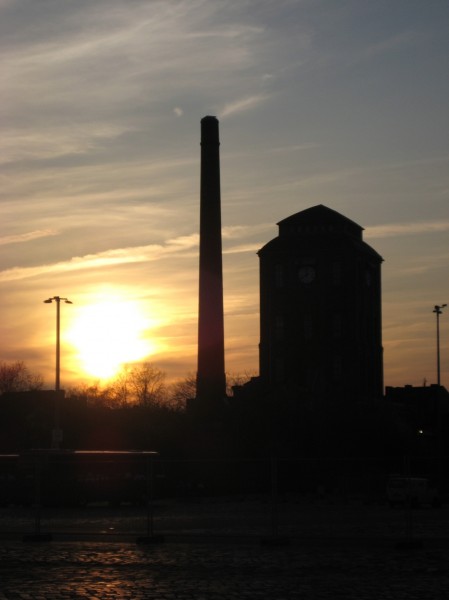 Bremen - Sonnenuntergang am Kulturzentrum Schlachthof 