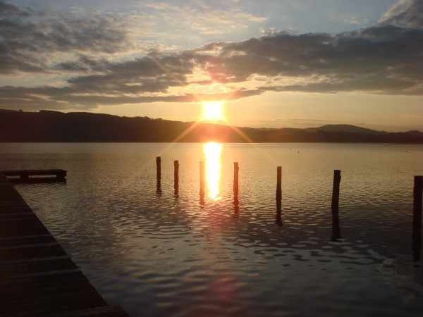 Sonnenuntergang, Attersee. www.cafe-eichhorn.at