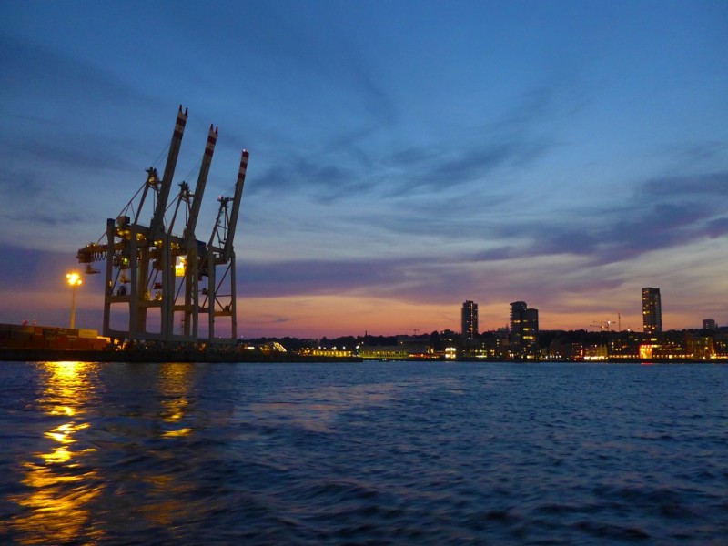 Hamburg - Containerhafen im Mai 2013