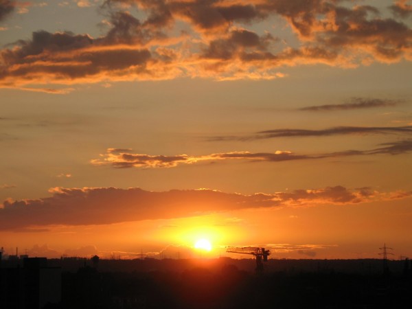 Unbearbeiteter Sonnenuntergang vom 29.07.07 in NRW.