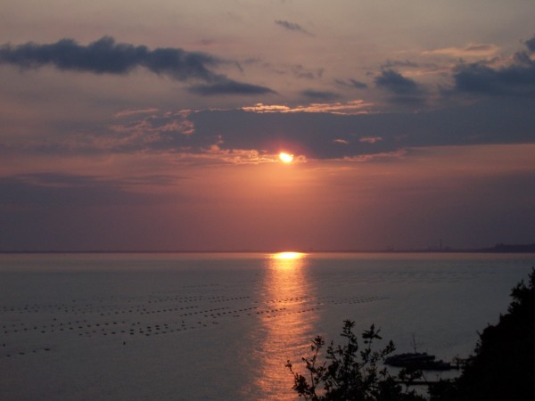 Ein Blick über die Adria hinweg von Trieste Richtung Venedig