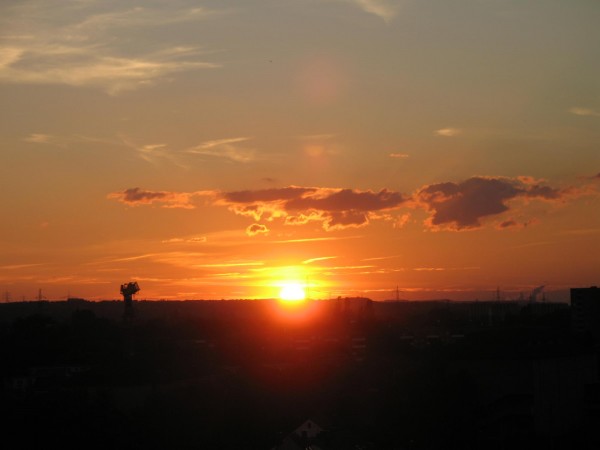 Unbearbeiteter Sonnenuntergang vom 13.07.07 in NRW.