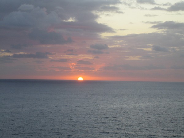 Datum: 2005-11-12
Uhrzeit: 06:51 (Sonnenaufgang)
Ort: Byron Bay - Australia